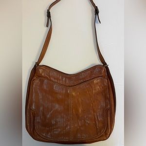 Vintage Pielle Leather Crossbody Bag with Adjustable Strap
